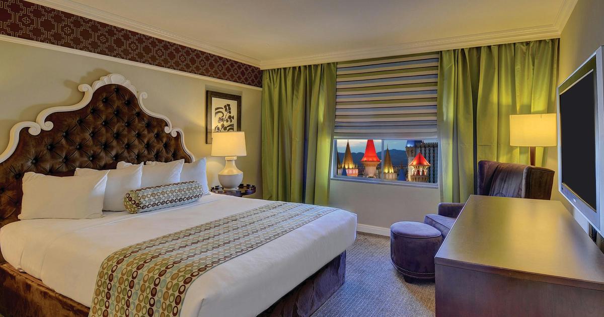 EXCALIBUR HOTEL***